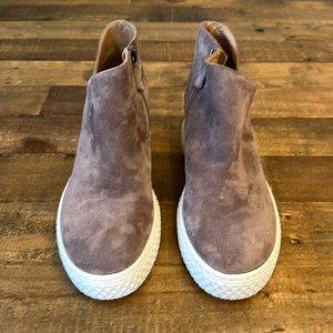 Never Worn Aerosoles Zia Sneaker